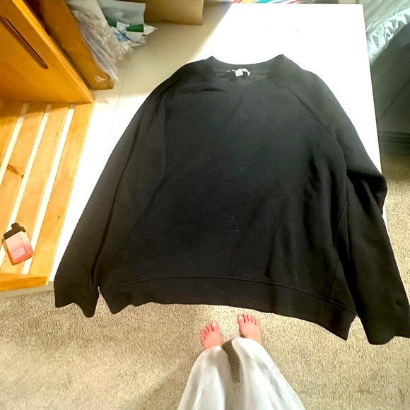 Sweater - Picture 4 of 4